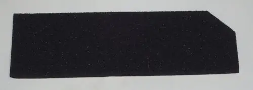 Schwarzes Dichtungsmaterial mit einer rechteckigen Form und einer abgeschrägten Ecke, geeignet für Anwendungen mit Daikin-Systemen.